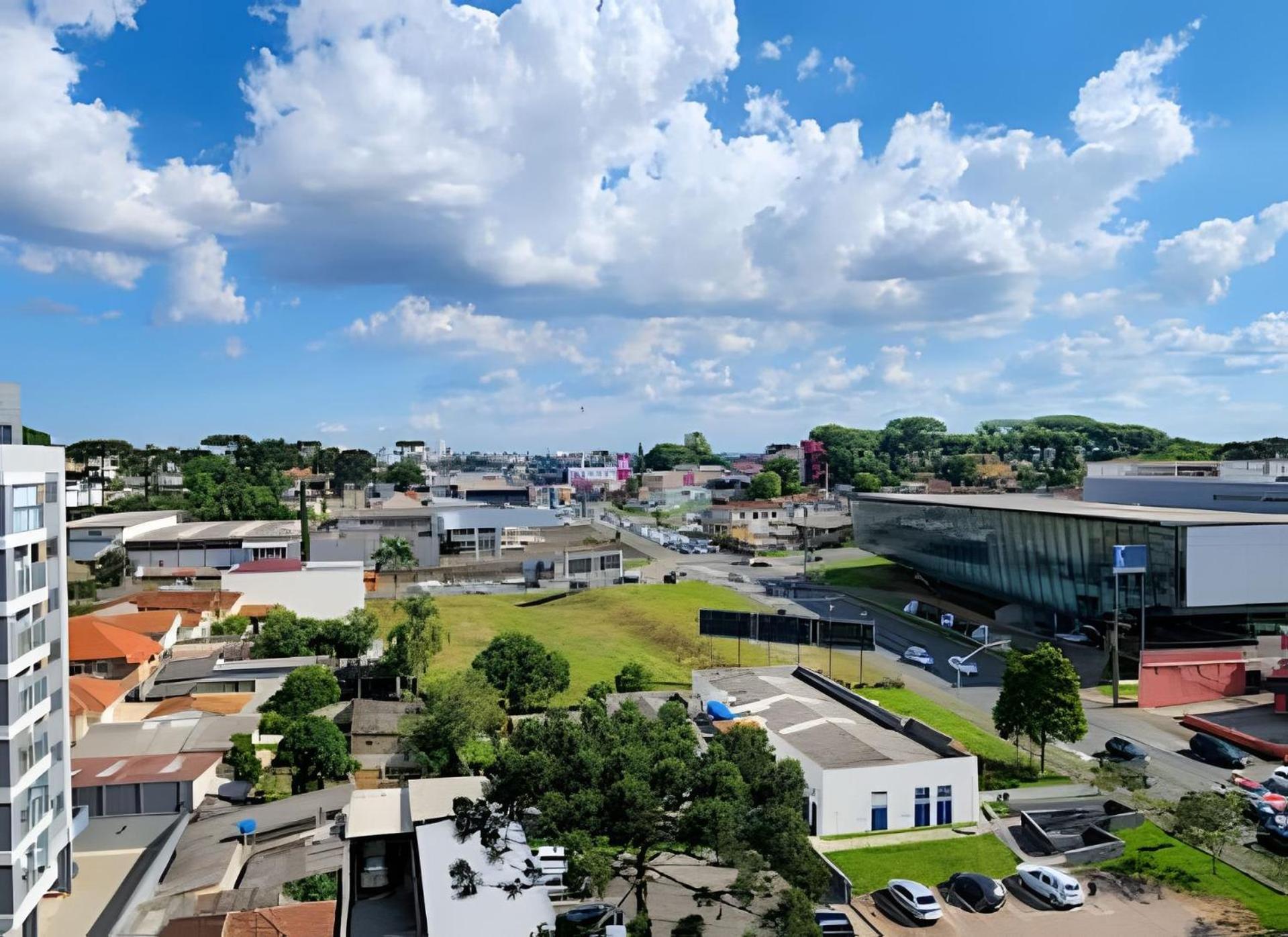 Apartamento Dois Quartos, Vitrola, Colecao Vinil, Prox Barigui Curitiba